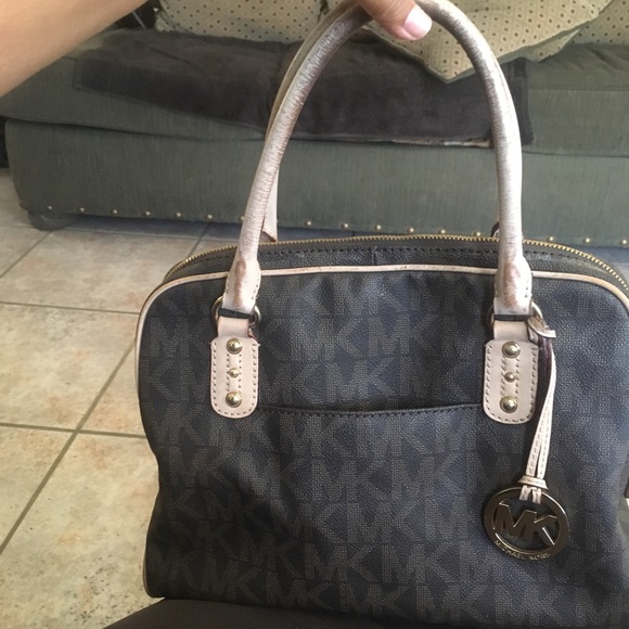 Michael Kors Handbags - Michael KORS Bag